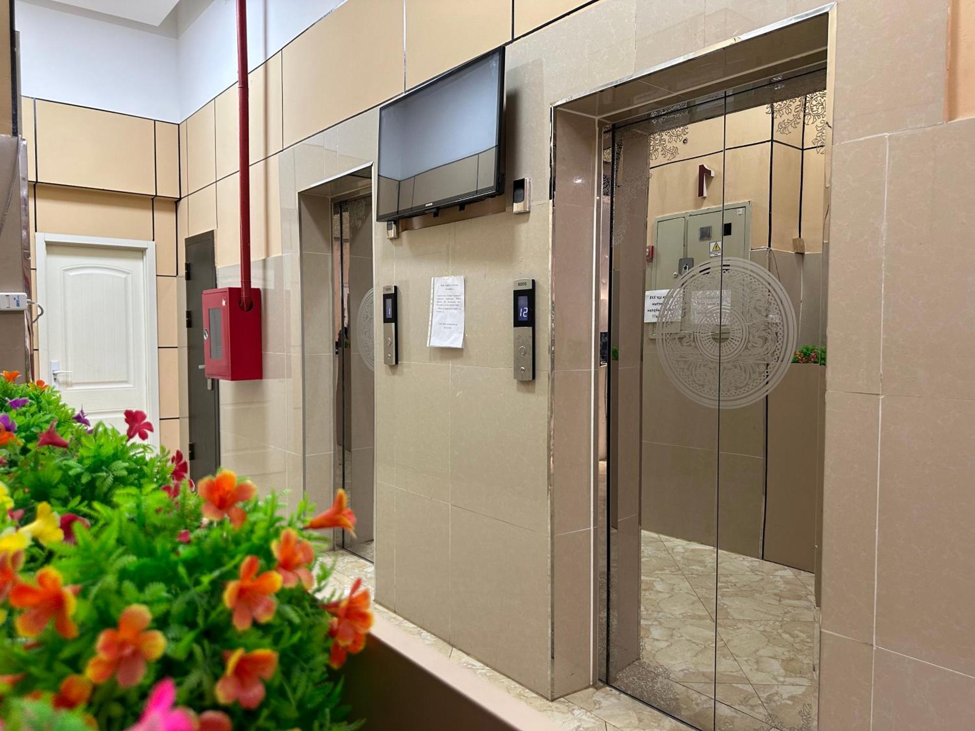 Eagle Town Serviced Apartment Уланбатар Екстериор снимка