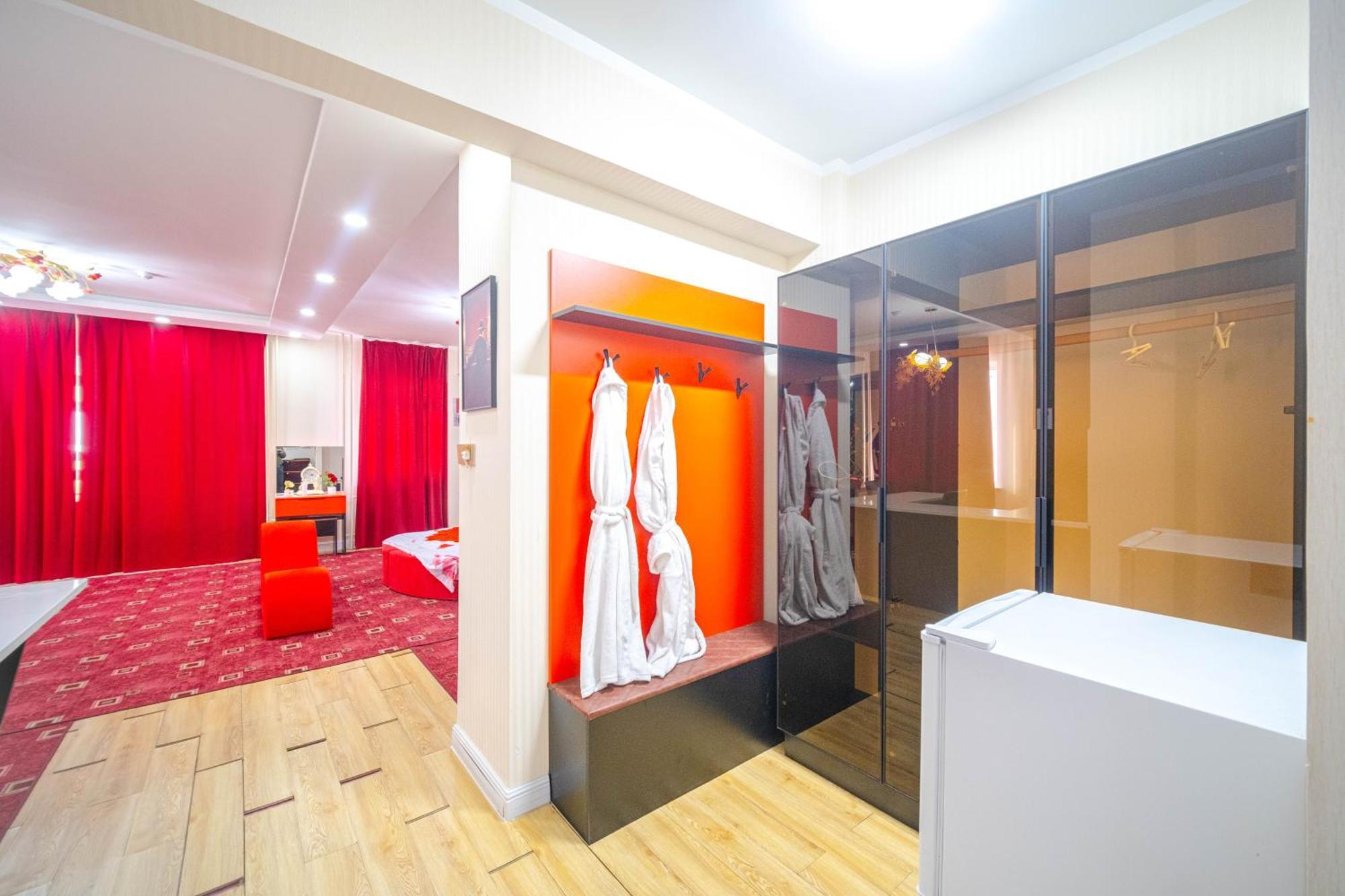 Eagle Town Serviced Apartment Уланбатар Екстериор снимка