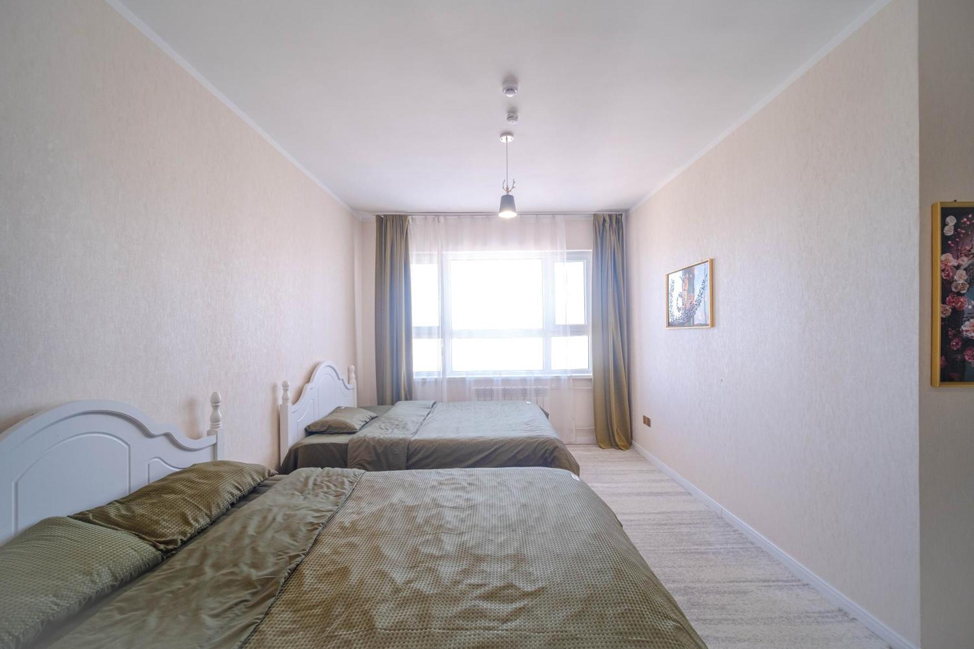 Eagle Town Serviced Apartment Уланбатар Екстериор снимка