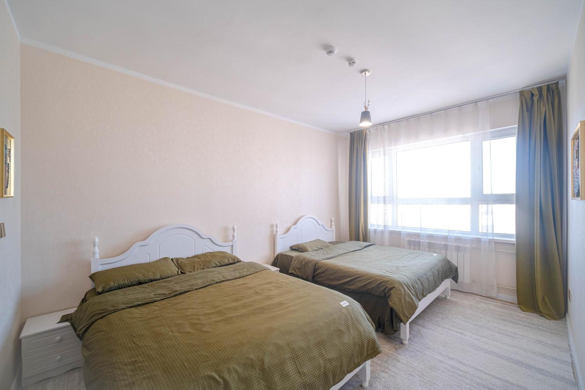 Eagle Town Serviced Apartment Уланбатар Екстериор снимка