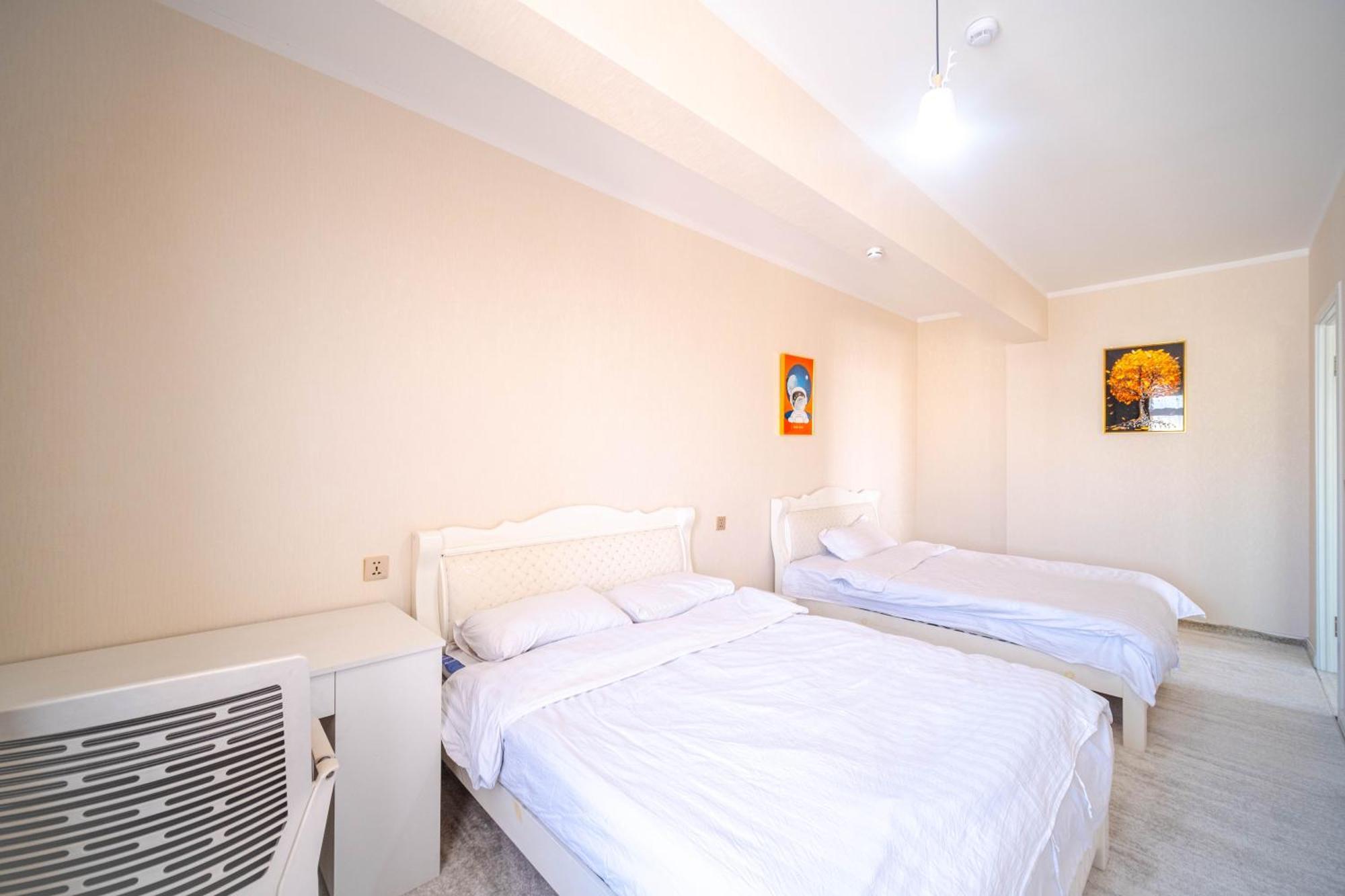 Eagle Town Serviced Apartment Уланбатар Екстериор снимка